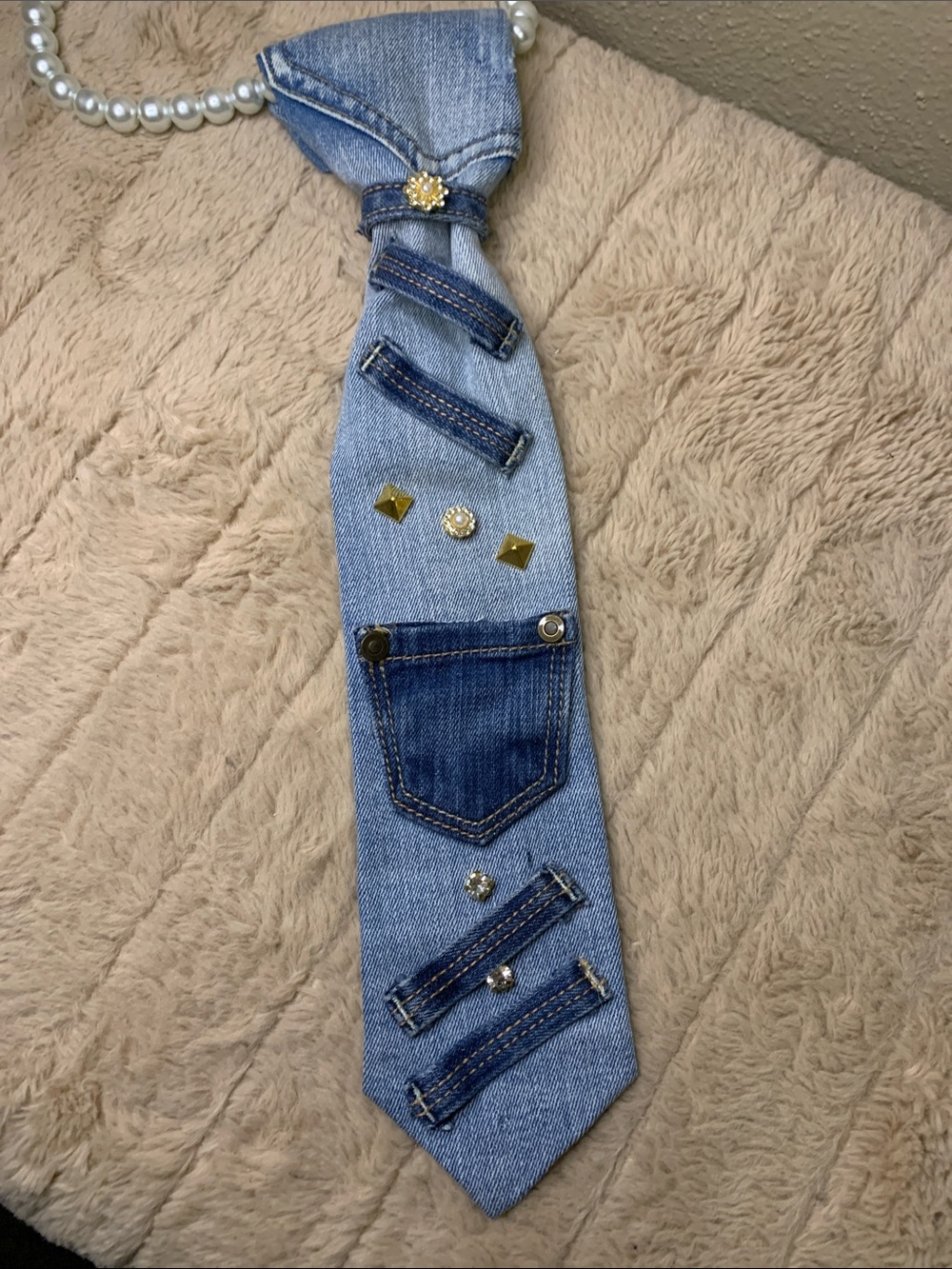 Pearl Strand Denim Pocket Tie-Necklace in Light Blue